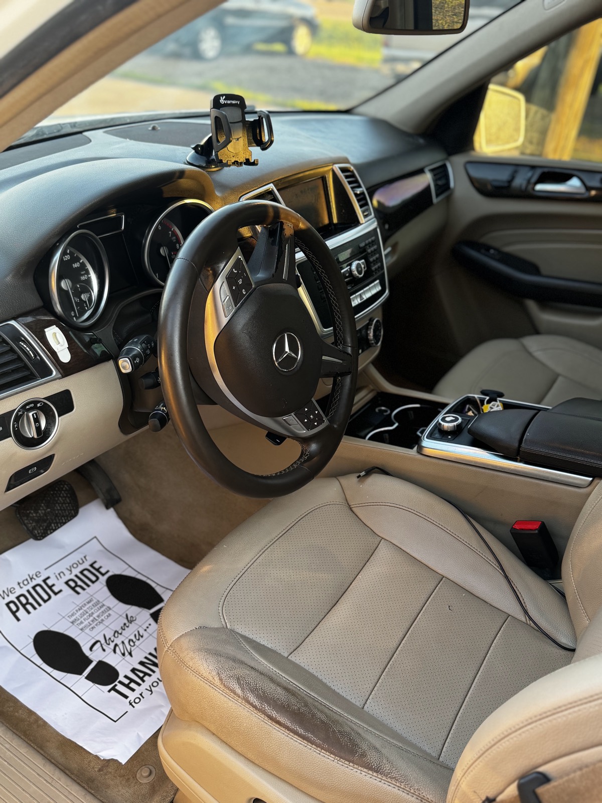 Mercedes-Benz ML interior after full detail